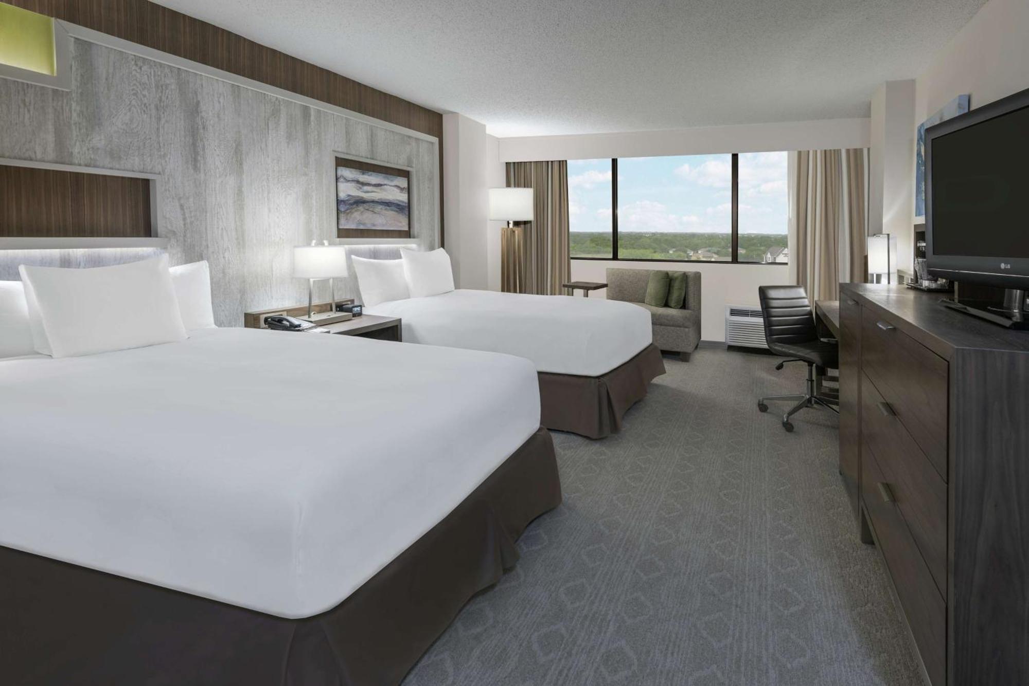 Hilton College Station & Conference Center Hotel Bagian luar foto